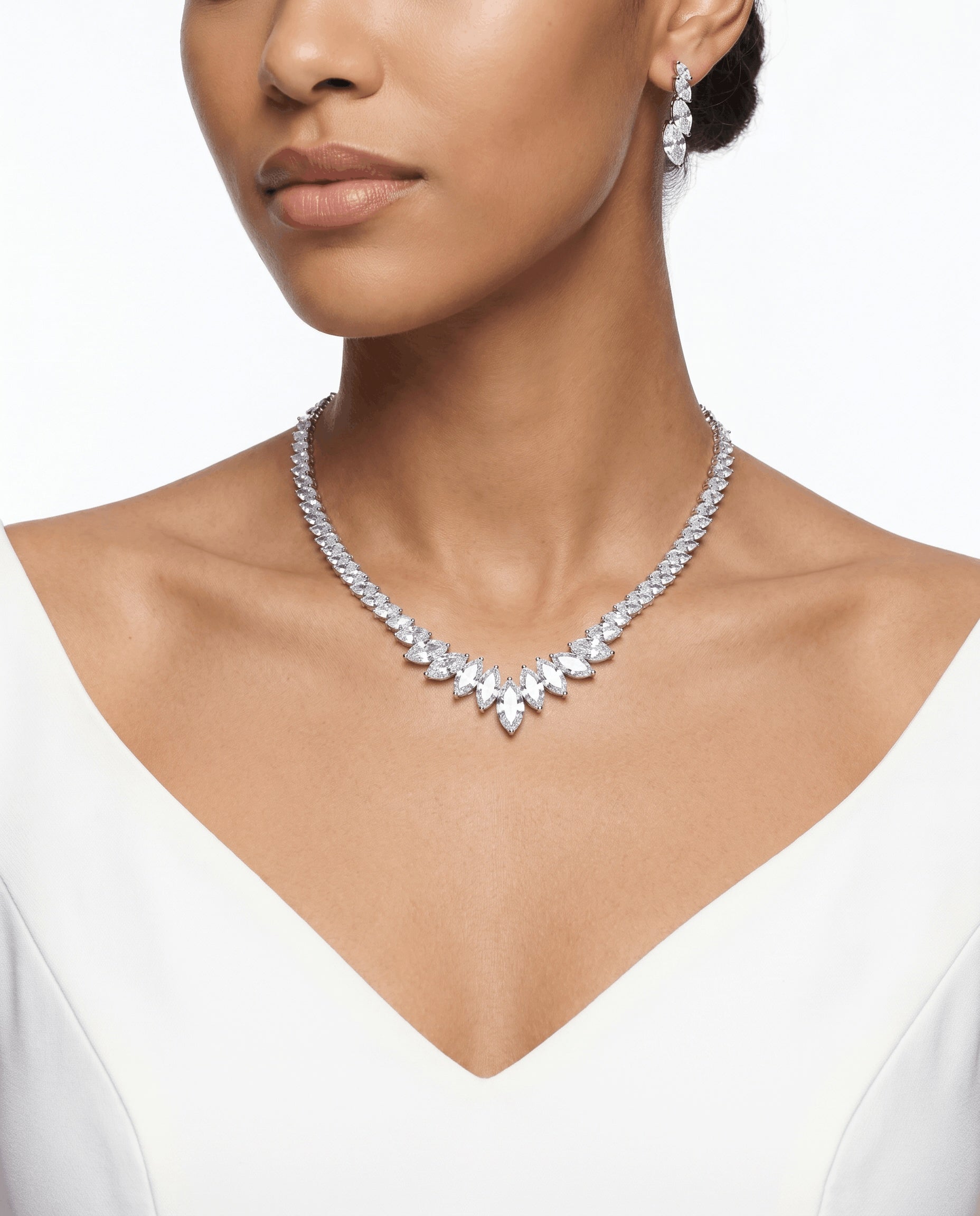 Elegance Regal Marquise Set