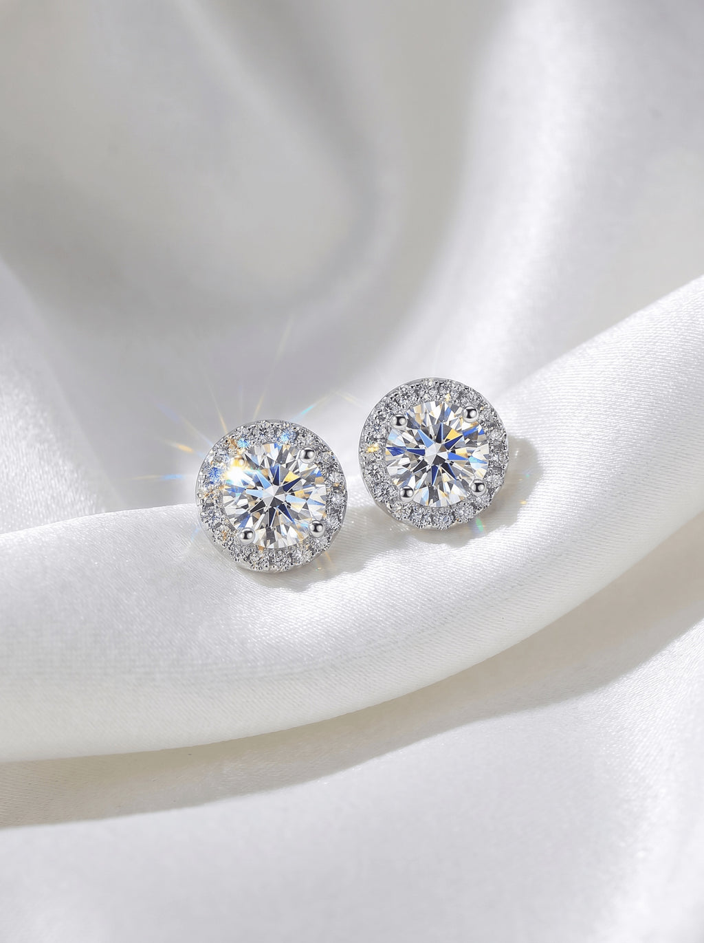 Halo Studs Earrings 